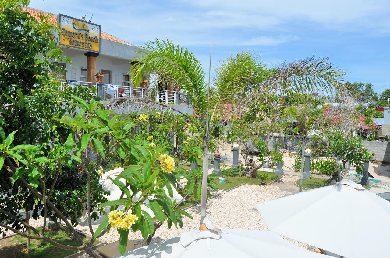 Cemara'S Beach Homestay Batununggul Exterior photo